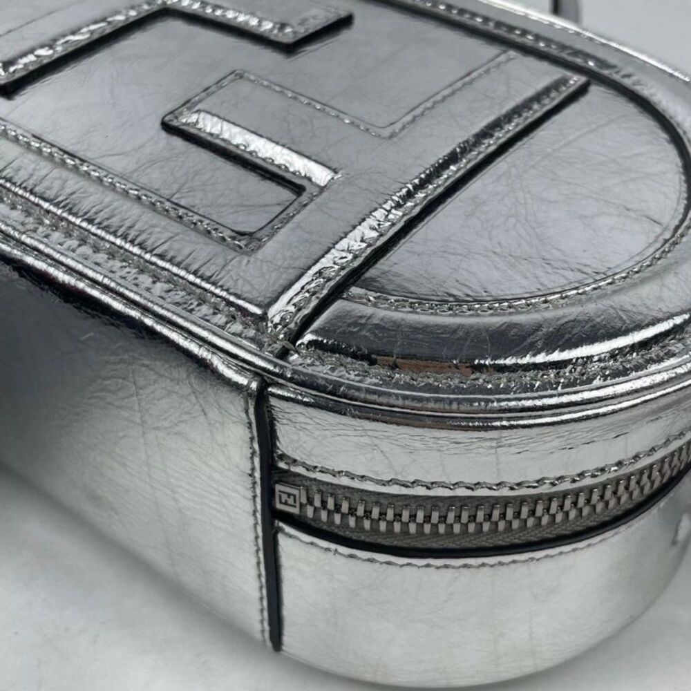 Fendi Women Pre-Loved Bag Very Good Condition - Picture 2 of 9